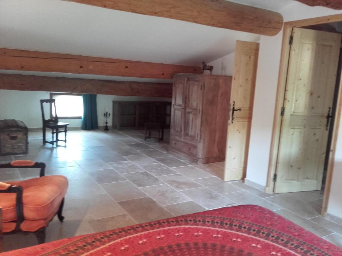Appartement Domaine L'Oliveraie 勒卡斯特雷特 外观 照片